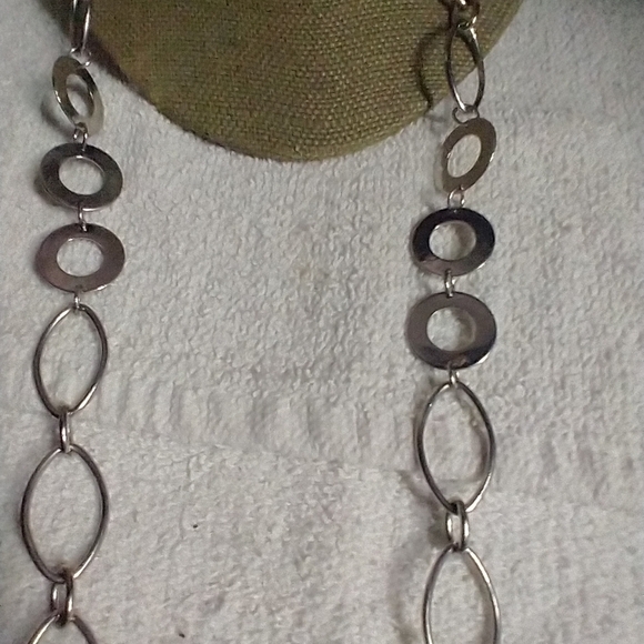 Super long lia Sophia circles silvertone necklace - Picture 5 of 7